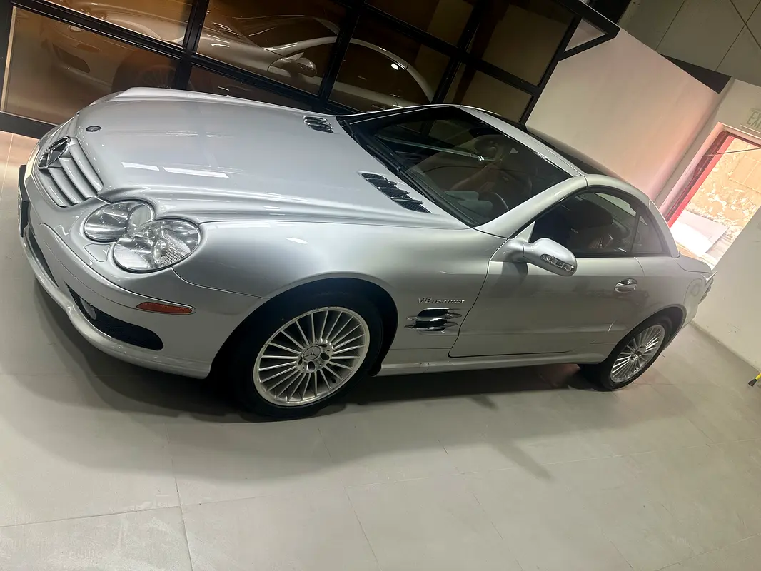 Mercedes-Benz SL-Class 2023 — photo 1 of 11