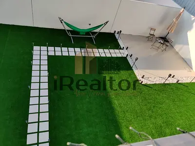Available 3 Bedroom Townhouse | Good for Living