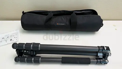 KF Concept Carbon Fiber Tripod  
Lightweight and sturdy tripod for photography or video.