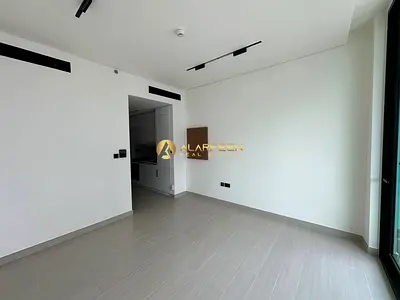 شقة استوديو | بن غاطي أزور JVC | إطلالة على المدينة والبحر | شرفة
