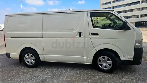 2017 TOYOTA HIACE DELIVERY VAN WITH ABS AND AIRBAG