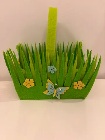 Felt Easter Basket - Green Butterfly Garden BRAND NEW