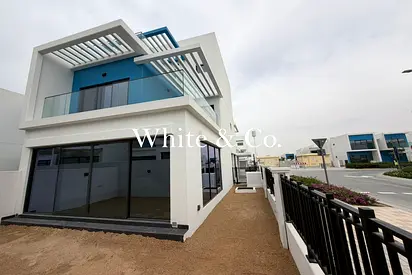 Corner End | Close to Pool and Park | G+2