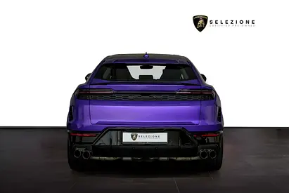 2025 Lamborghini URUS photo 6