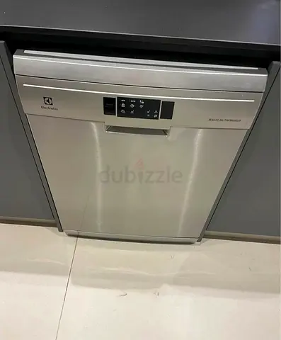 Electrolux 15 Place Setting Three Rack Dishwasher