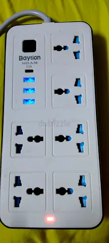 Baytion 8-socket Power Strip with 4 USB Ports (Working)