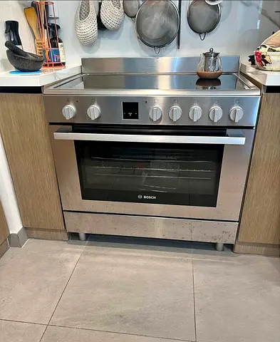 Bosch series 8 full electric cooker