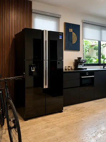 Hitachi 4 door black fridge excellent condition 760 Liters BY BNM