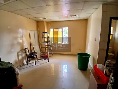 Lavish studio apartment faimly building just rent in 21k