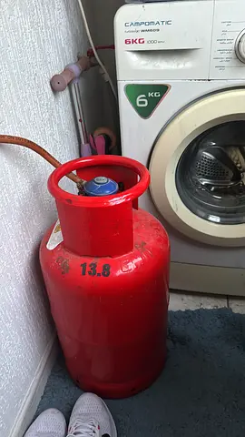 Red LPG gas cylinder - used, good condition