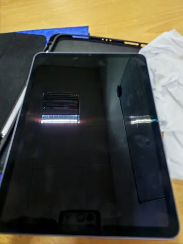 Apple iPad Air 5 64gb Clean Condition