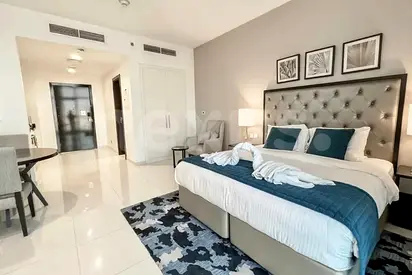 Studio | Modern Furnishing | Vacant