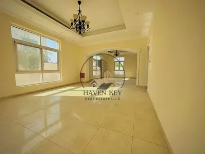 VERY SPACIOUS HUGE SAIZ 4BHK VILLAH 2 LIVINGE ROOMS 5 BATH MASTER ROOM MAID ROOM WADROOB 2 KICTCHAN ALSO 4 PRIVATE PARKING READY TO MOVE BALCONY