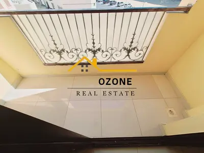 Luxury 1BHK with Balcony and Parking //Family Building near to park and mosque