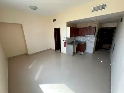 بناية جديدة ثاني ساكن بالجرف 3 عجمان بمساحة كبيرة تكييف مركزي تشطيبات نظيفة وسعر مغري جدا ومميز