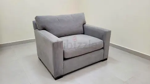 Crategbarrel 1 seater Sofa Excellent Condition