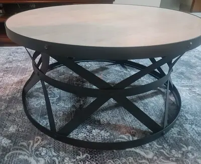 Round coffee Table