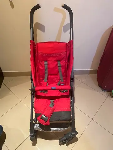 Chicco Lightweight Stroller in Red
