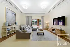 Corner | Big Plot | Close to Amenities