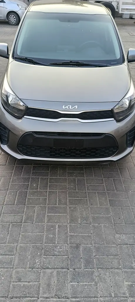 Kia Picanto 2023 — photo 1 of 7