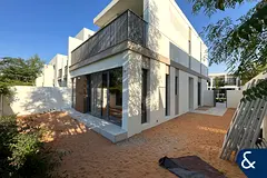 Single Row | First Tenant | Vacant Now
