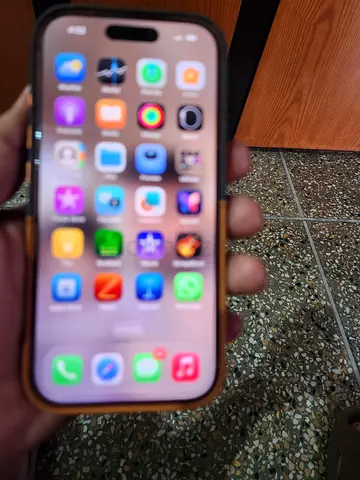 Apple iPhone — working condition,like new comes with protective 10 month warranty case