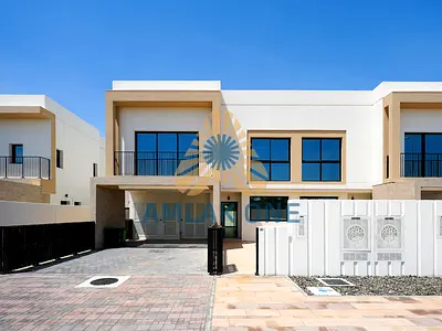 Large Layout| Private Garden| Ready To Move In