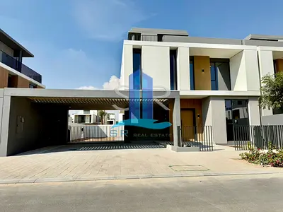 Exclusive | Single Row | Handed Over- Mortgageable