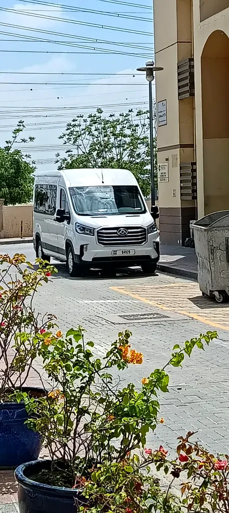 Maxus V80 2025 — photo 1 of 15
