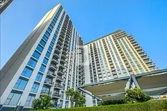 Luxury Living 1BR | Park Access | Vacant