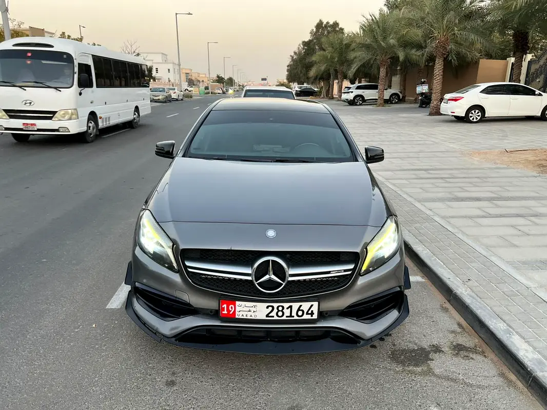 Mercedes-Benz A-Class 2017 — photo 1 of 12