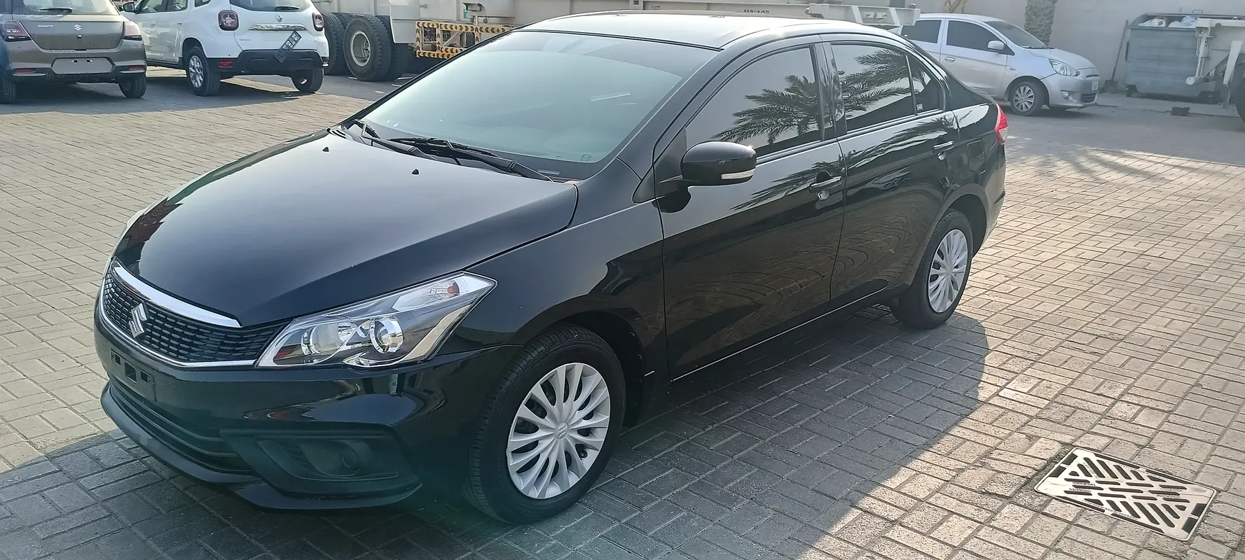 Suzuki Ciaz 2023 — photo 1 of 12