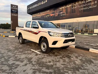 Toyota Hilux Double Cab GL 2016 - GCC Specs