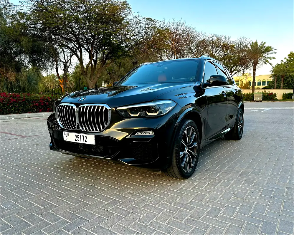 BMW X5 2021 — photo 1 of 20