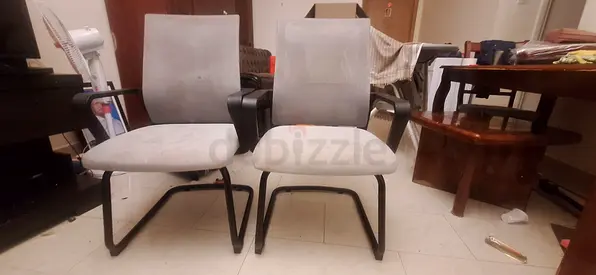 Cushion chair selling low price