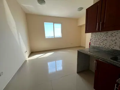 استديو في الجرف 3 ثاني ساكن خلف السوق الصيني  صيانه فري  تكييف مركزي