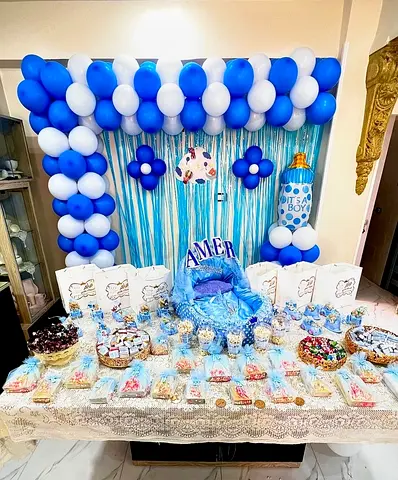 Balloons decorations services Available