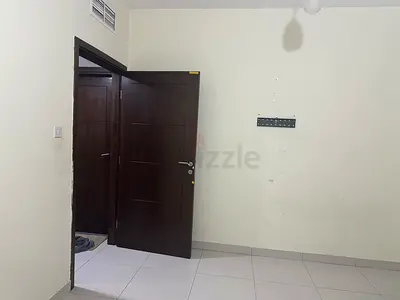 🏠 Spacious Room for Rent – Prime Location (Opposite Wilson Hospital)  💰 Rent: AED 2200 All in