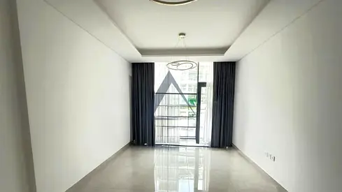 Bright Unit | Prime Location | Ready to Move