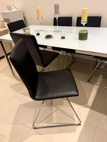Glass dining table with 6x Modern Black Dining Chairs with Chrome Sled Base (set)