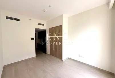 Vacant 1st May | Unfurnished | 4 cheques