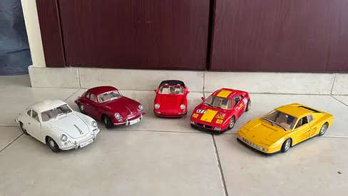 Diecast collectables 1/18 set of 5