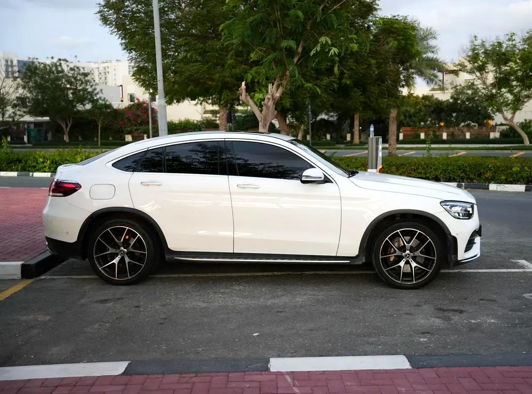 Mercedes-Benz GLC Coupe 2020 — photo 1 of 11