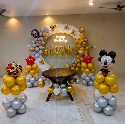Balloons decorations services Available