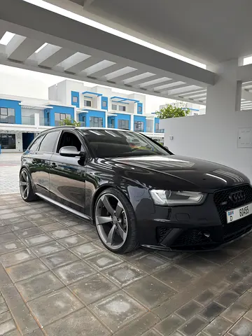 AUDI RS4 B8.5 4.2 V8 Quattro DSG BO FSH Clean