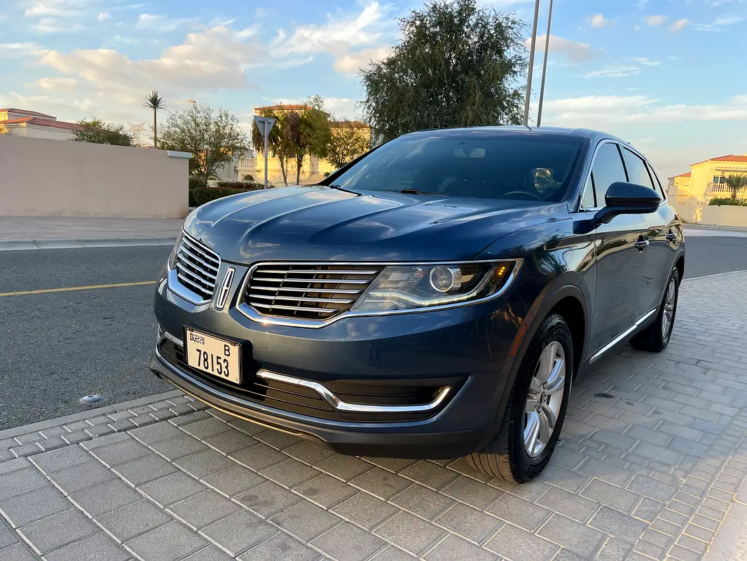 Lincoln MKX 2018 — photo 1 of 18