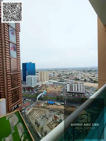 افخم غرفة وصالة في أبراج عجمان ون مساحة كبيرة مع باركن مجاني بسعر 36,000 تكييف مركزي بلكونه اطلاله مفتوحه موقع مميز وحيوي سهل الوصول لدبي والشارقه