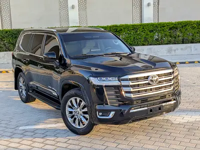 Toyota Land Cruiser GXR 2020 Facelifted 2025 - GCC Specs - Excellent Condition