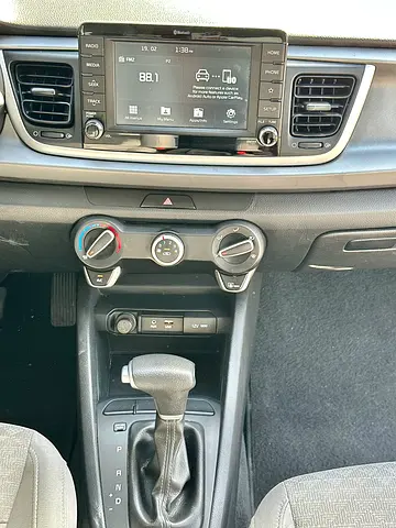 2021 KIA RIO 照片 6
