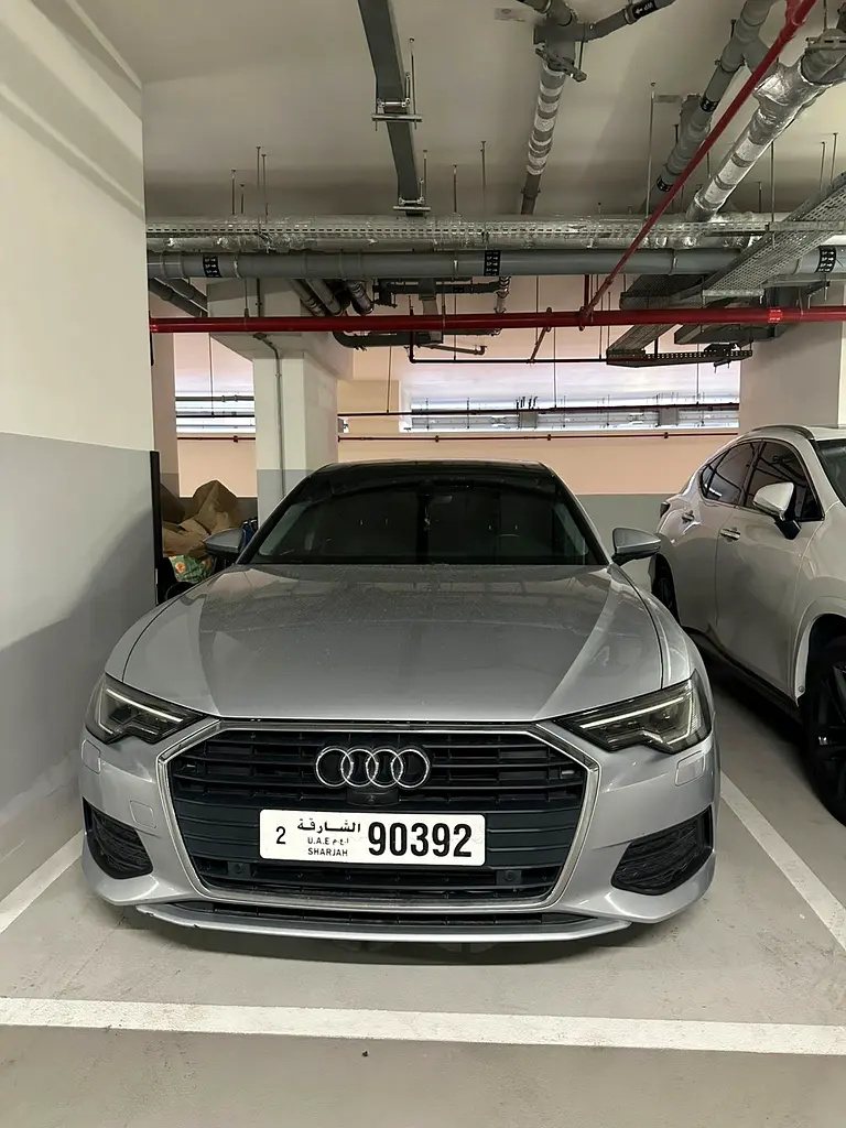 Audi A6 2020 — photo 1 of 2